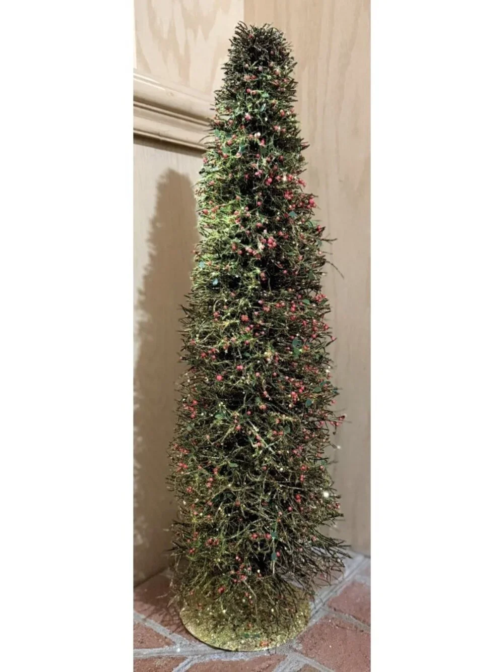 24” Bottle Brush Twig Christmas Tree With Garland And Berries & Glitter Gold